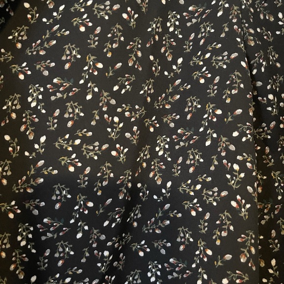 Banana Republic Floral Top With Neck Tie, Size XS - Picture 4 of 4